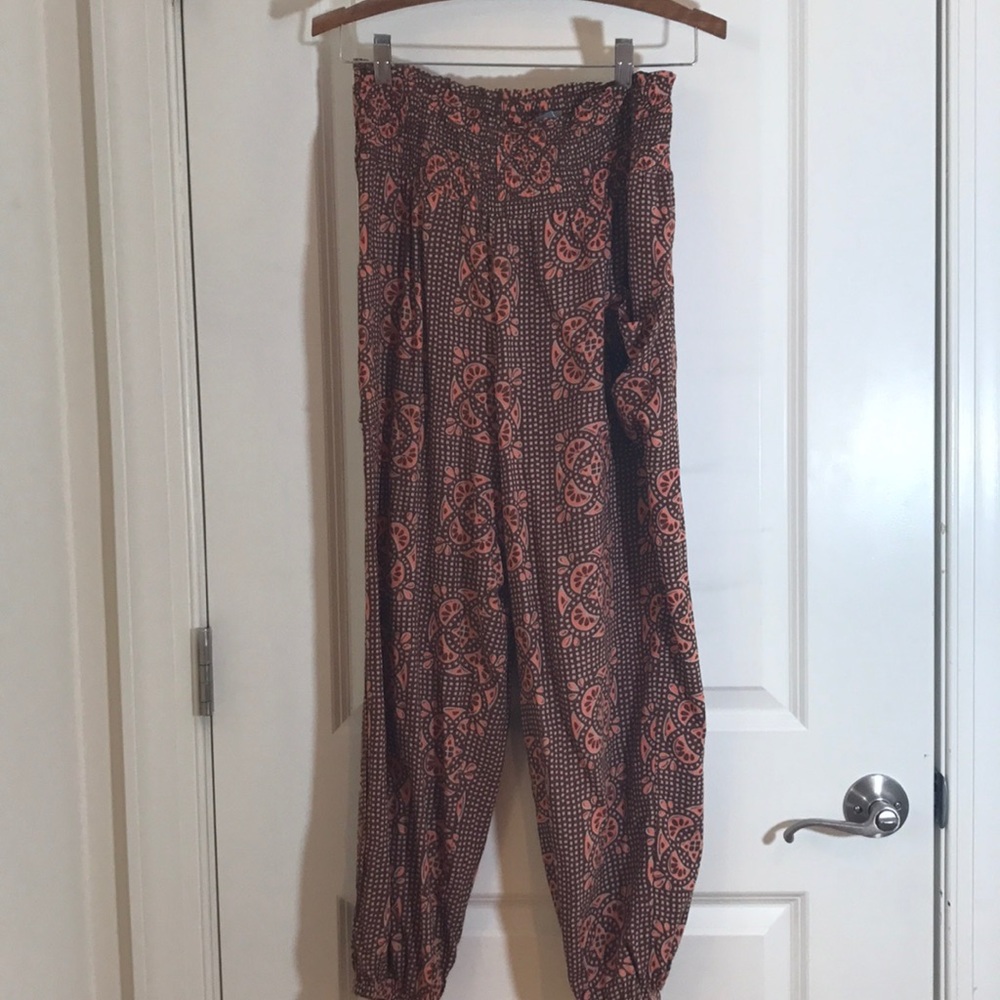 Aerie, patterned pants